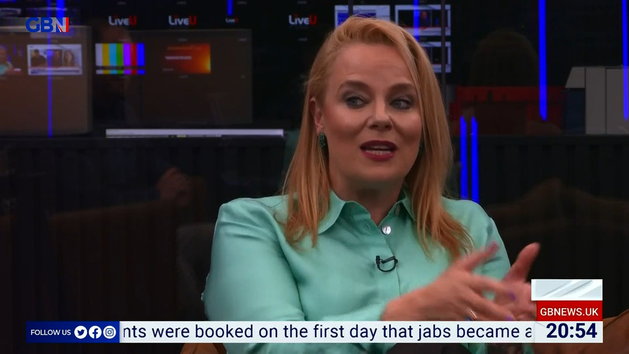 06.20 - 19.00.00 - Sunday Night Live. Interviews, debate and discussi..._002.ts_snapshot_07.29.411