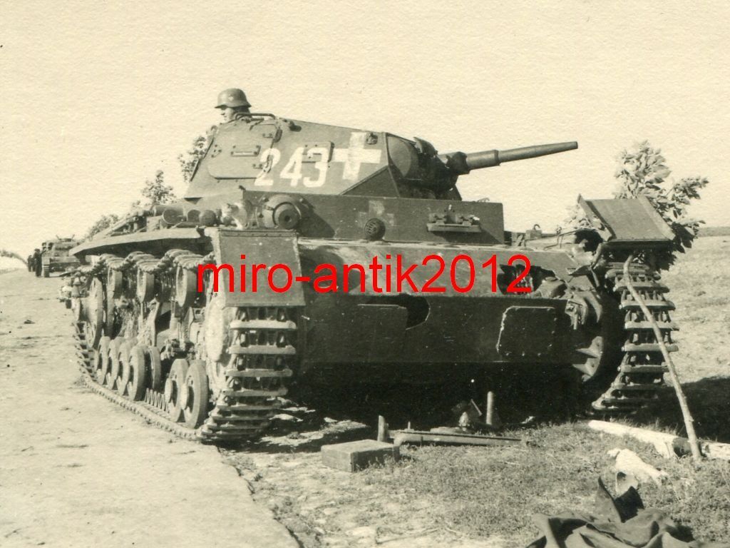 Foto, Panzerregiment 1, zerstörter Panzer, Turmn