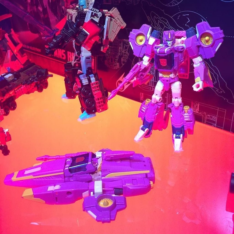 C4-VKh7WIAAbwcg__scaled_800