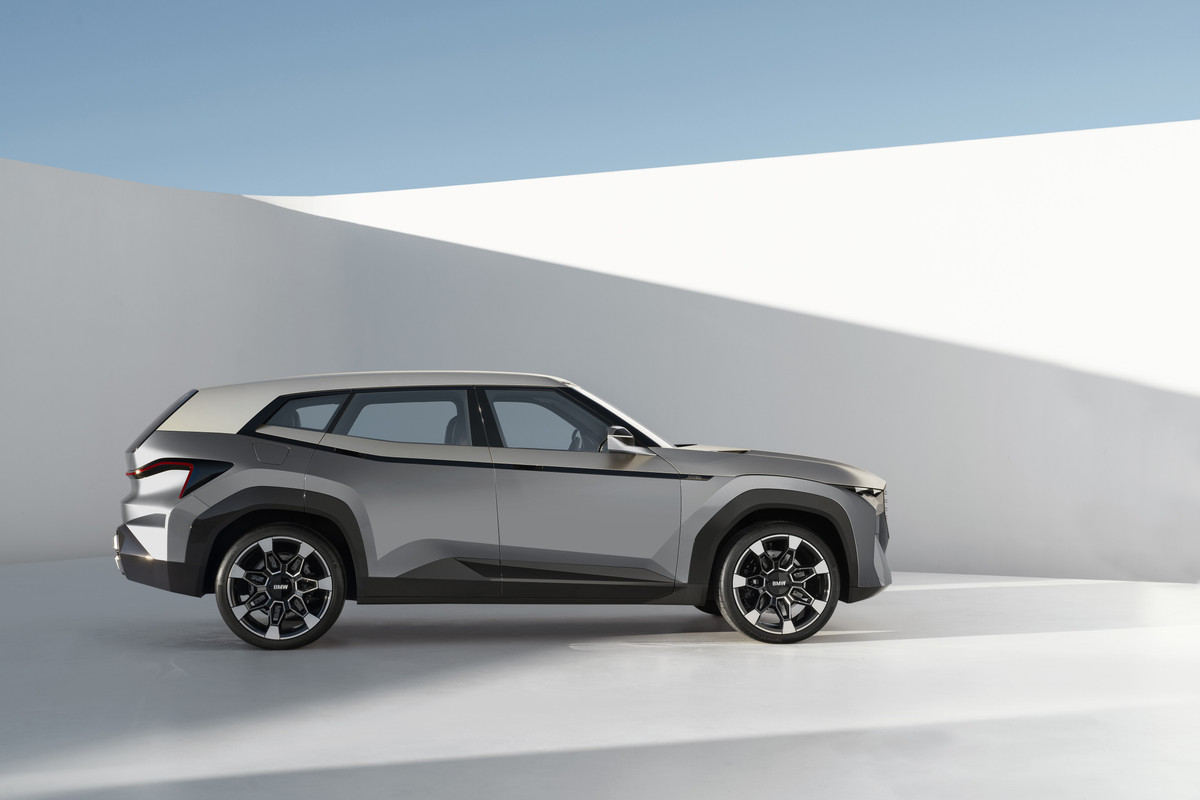 P90445540_highRes_bmw-concept-xm-studi