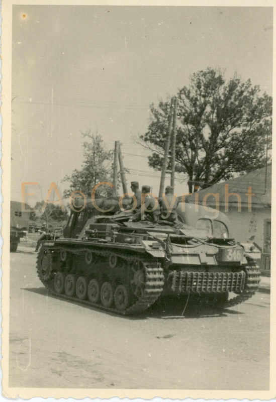 Sturmgeschütz Tank Panzer StuG Russland Foto1