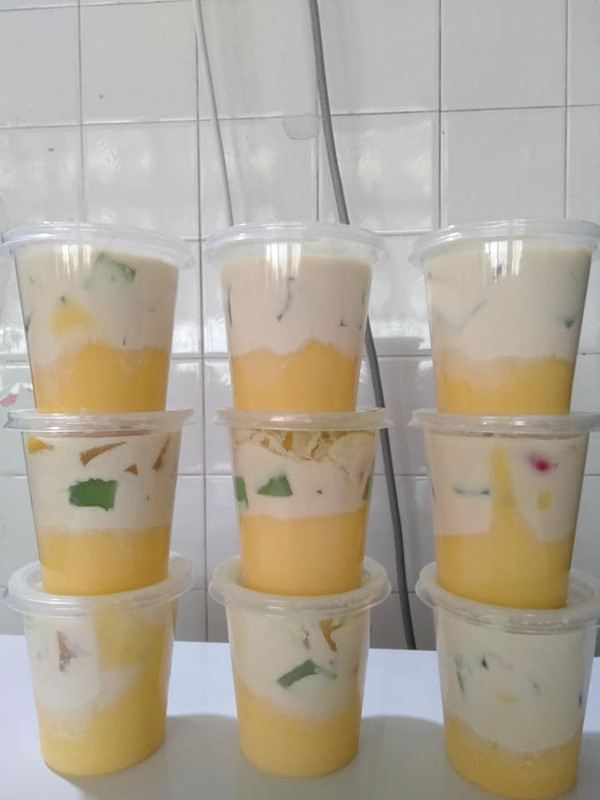 Puding Susu Nata De Coco Guna Sukatan Cawan. Confirm Jadi ...