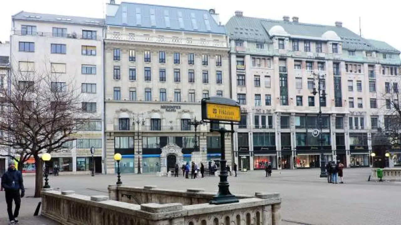La plaza Vörösmarty, en Budapest, en una imagen de archivo