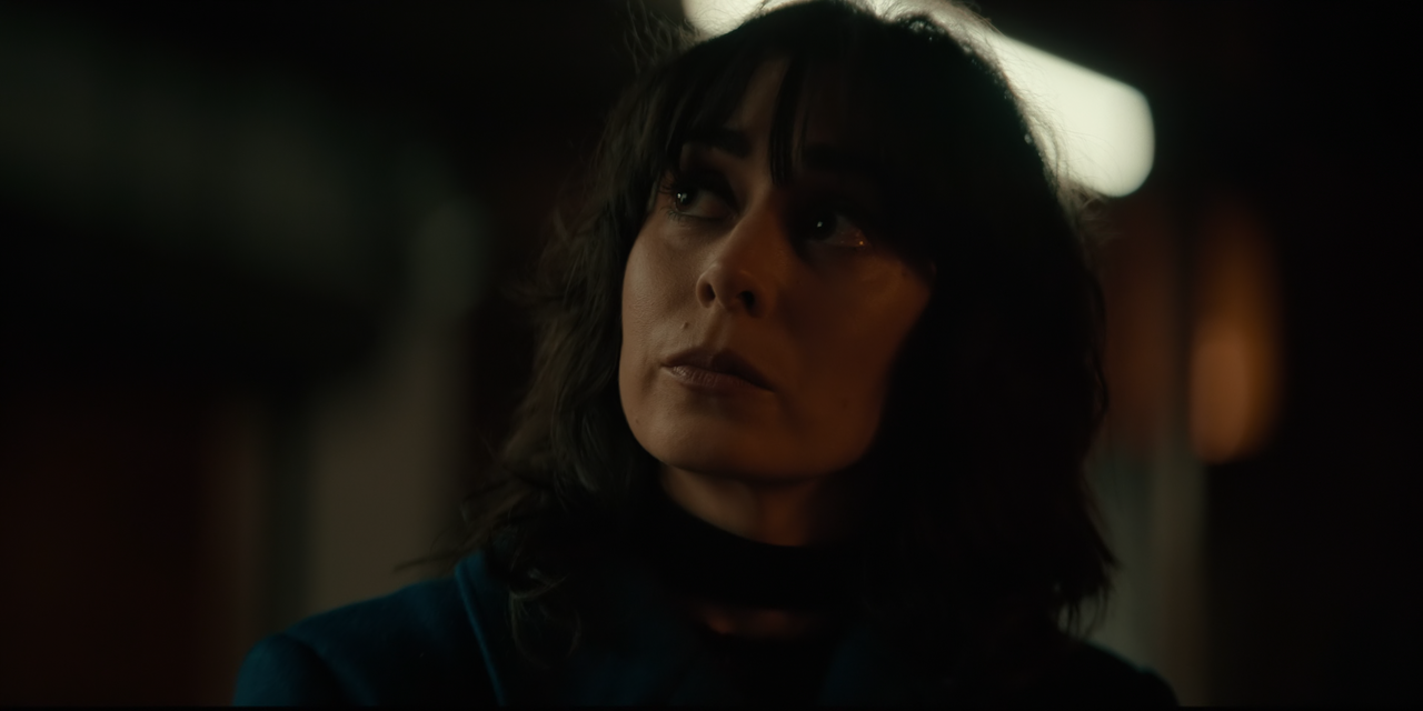 The.Penguin.S01E03.Bliss.2160p.10bit.NOW.WEB-DL.DDP5.1.HEVC-Vyndros.mkv_snapshot_54.21_[2025-01-02_0