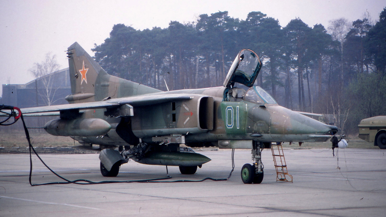 559 APIB Mig-27K 01 Blue_76802635265_3