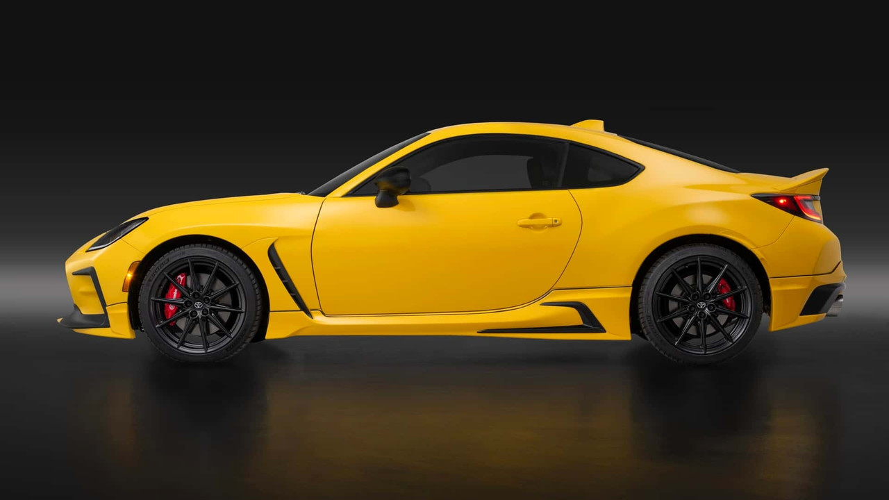 2026-toyota-gr86-yuzu-edition-1.jpg