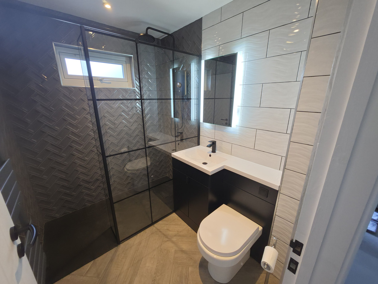 Bathroom. Charger available