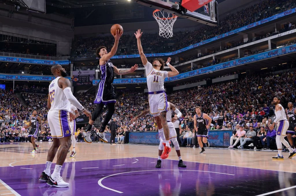 Sacramento Kings vs Los Angeles Lakers live stream list, latest games