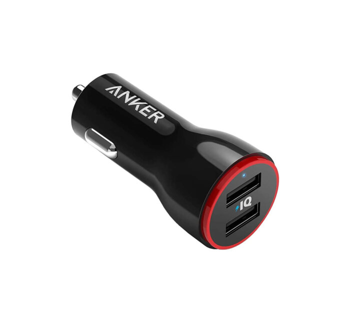 Cargador de vehículo Anker 24w con dos puertos USB.