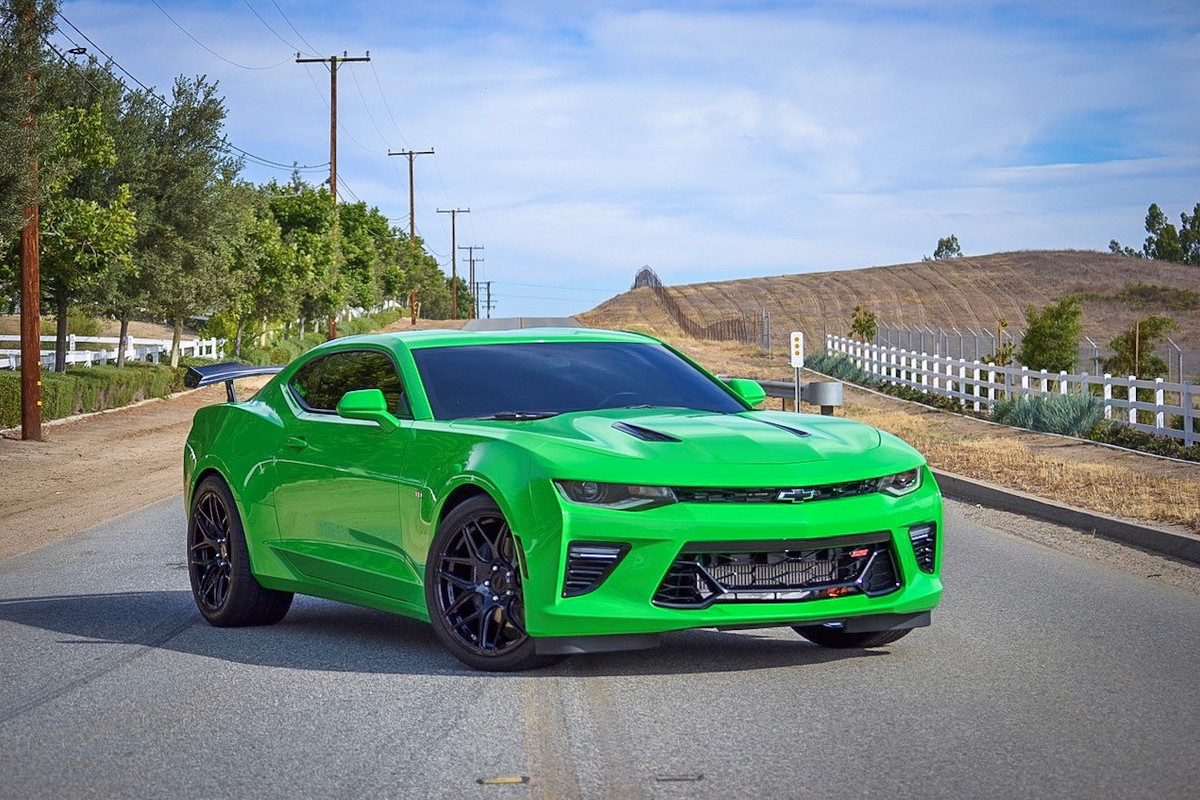 2021 green camaro
