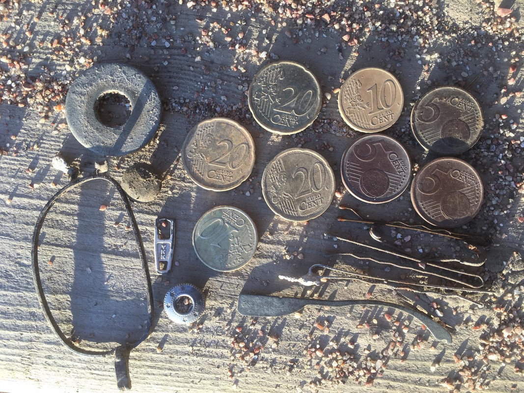 8F45A72B-2AFB-485F-85CD-904737984695