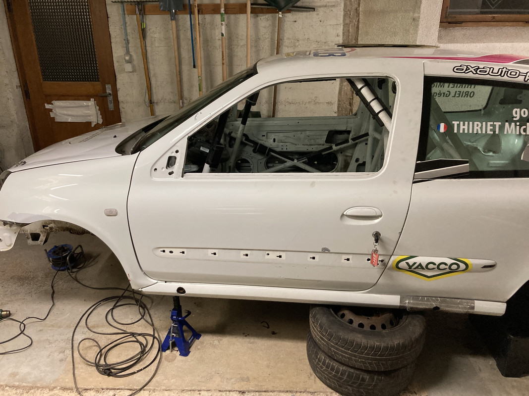 3F790F32-8DAA-4CCE-8608-0B4514BD3AAE