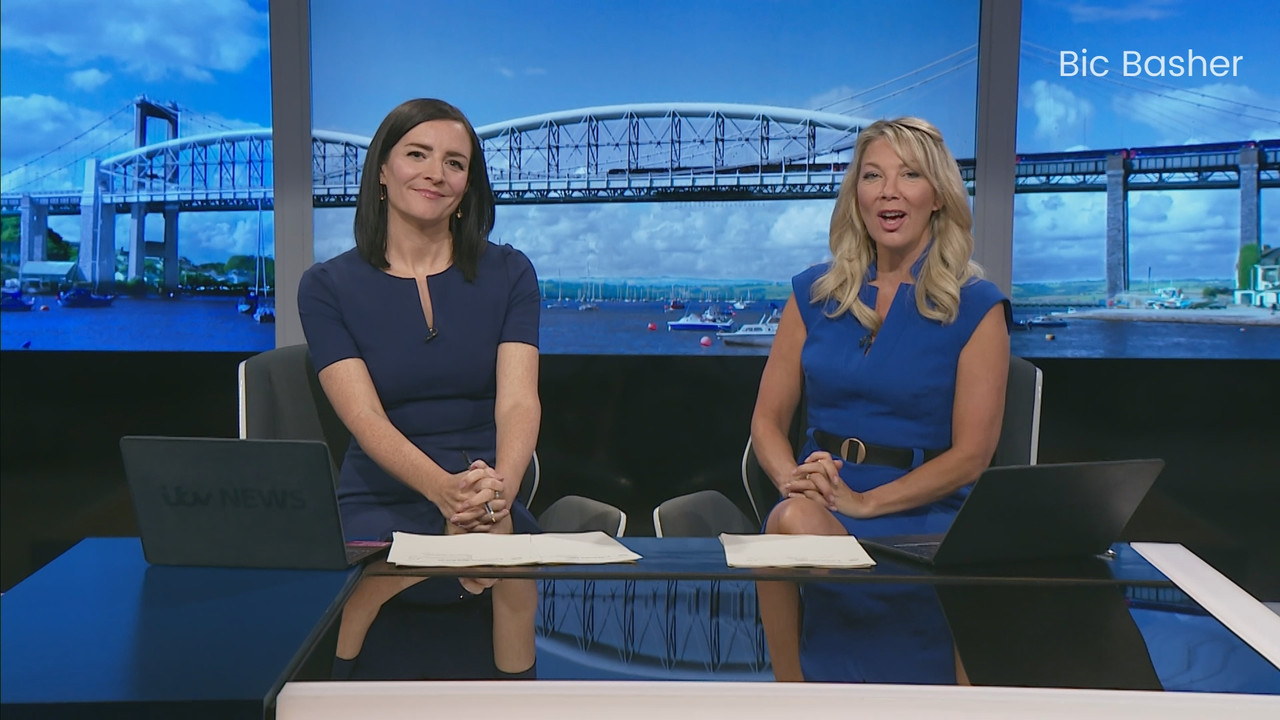 07.18 - 18.00.01 - ITV News West Country. Breaking news and current s....ts_snapshot_27.05.554