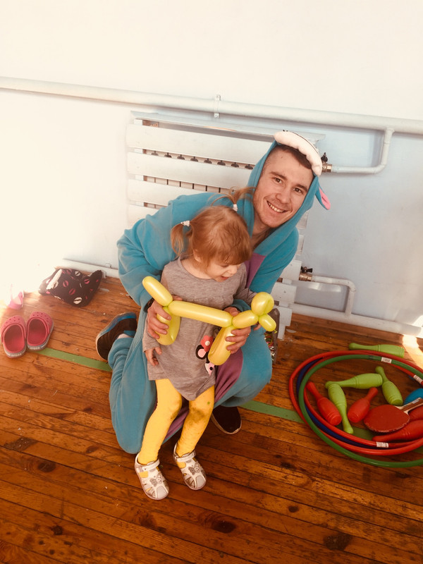 80E09F33-C4D2-48BB-B948-1C7BC92D9DF8