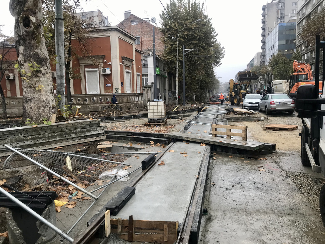 DAC802EF-C7E6-4FAF-9E6C-607C9B84B33F