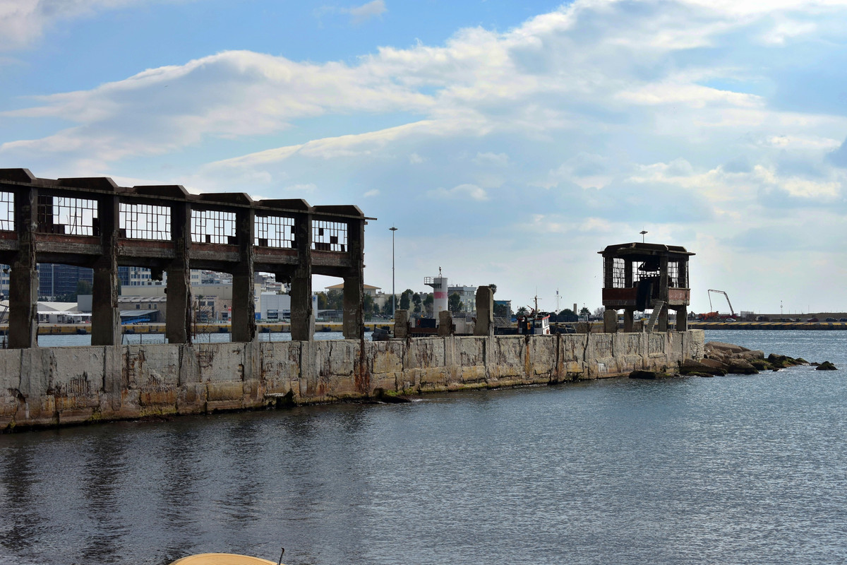 Πολυχώρος Λιπασμάτων Δραπετσώνας (2)