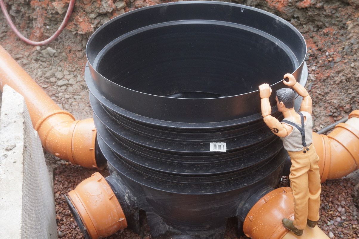 Action Man checking out the underground drainage system. D9355-E7-D-71-B3-4-B7-E-A9-EC-E80-BB2-CB8-E13