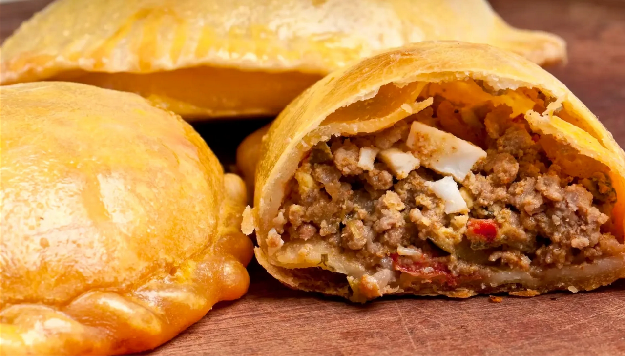 Compró una empanada pero entre el relleno encontró una bala: esto sabemos