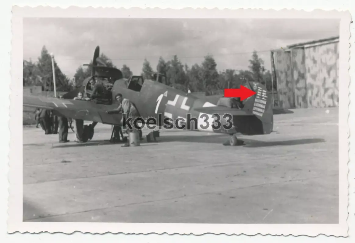 Foto Messerschmitt Bf 109 Flugzeug von Hautmann Huy 39 Abschüsse ! Bari Italien