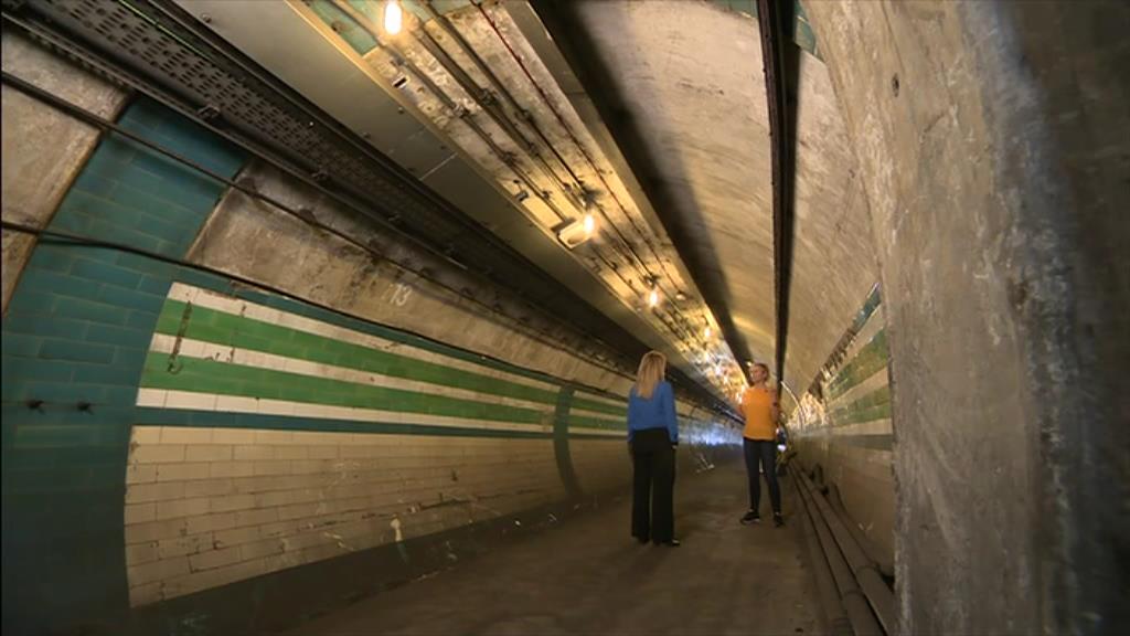 BBC London News_20210928_18301900.mp4_snapshot_02.44_[2021.09.29_02.15.15]