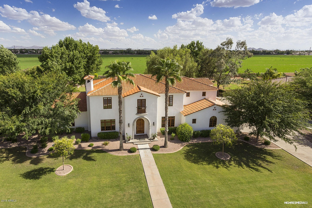 Exterior view of 2339 E Virgo Pl, Chandler, AZ 85249