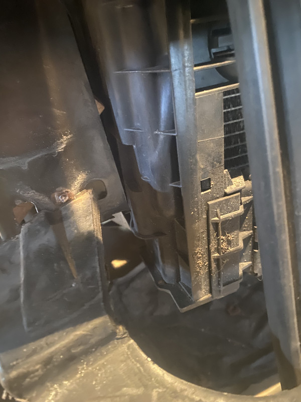 94E2FCDF-BD24-458E-B693-5EA396DCC81D