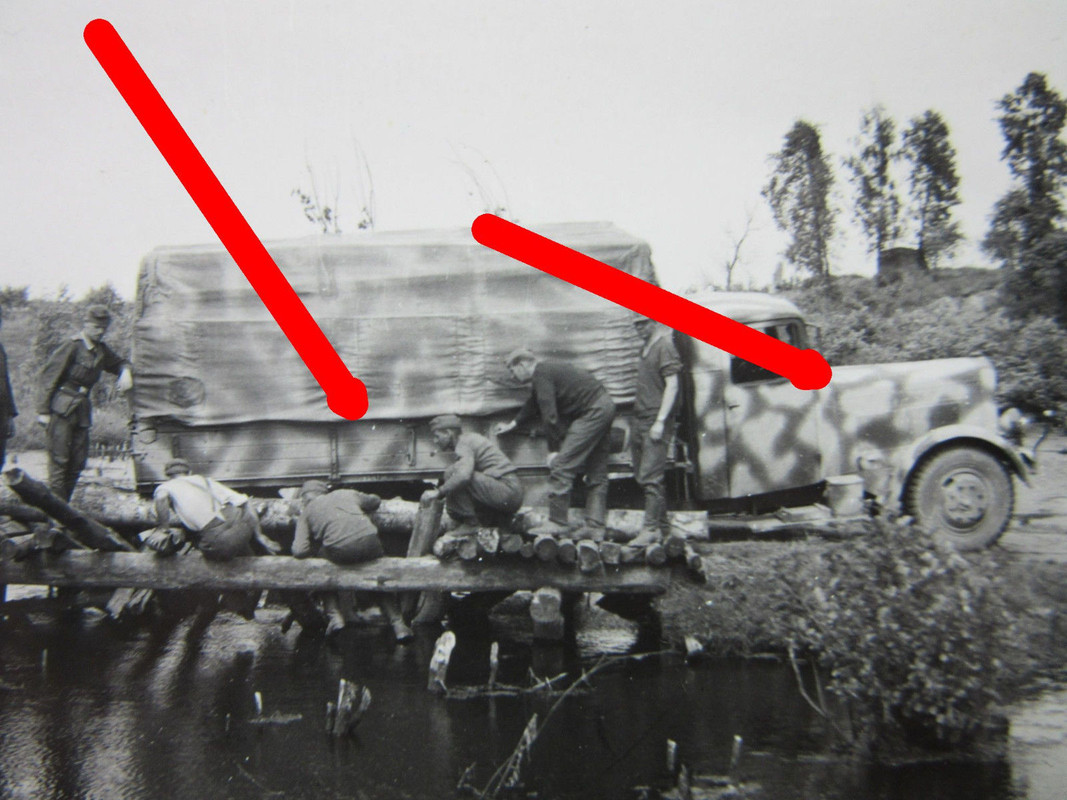 Foto Russland 1943 LKW Daimler Büssing Top Camo 