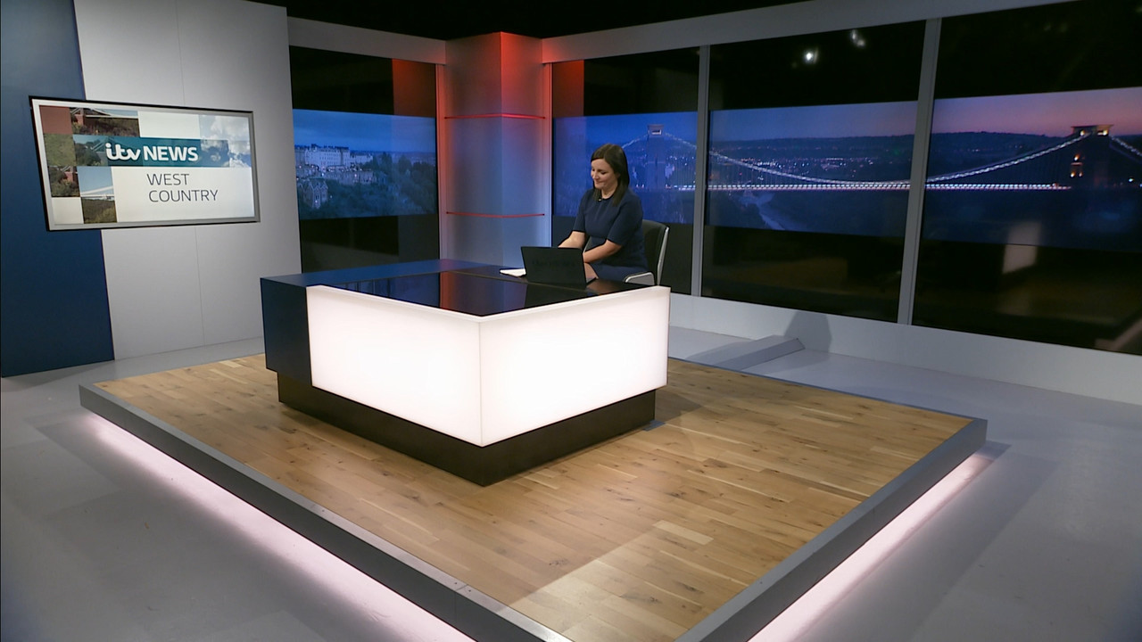 01.28 - 18.10.01 - ITV News West Country. Breaking news and current s....ts_snapshot_12.55.902