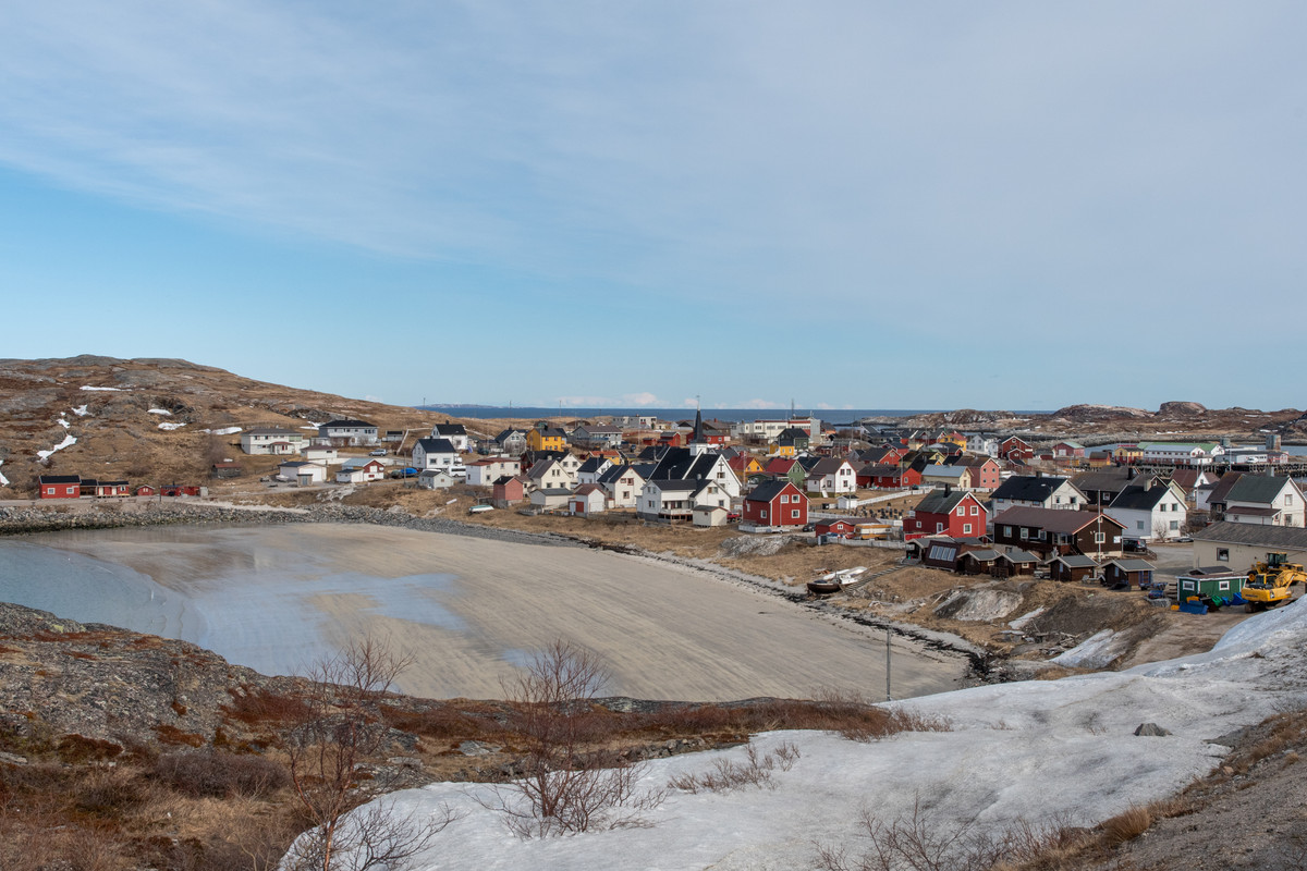 D8B394D9-0A7A-44B7-85C3-52D9129FF86A