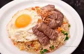 បាយឆាសាច់គោ