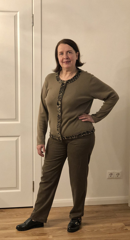 0497B2EC-3949-4EC8-88EA-C29146D38EB1