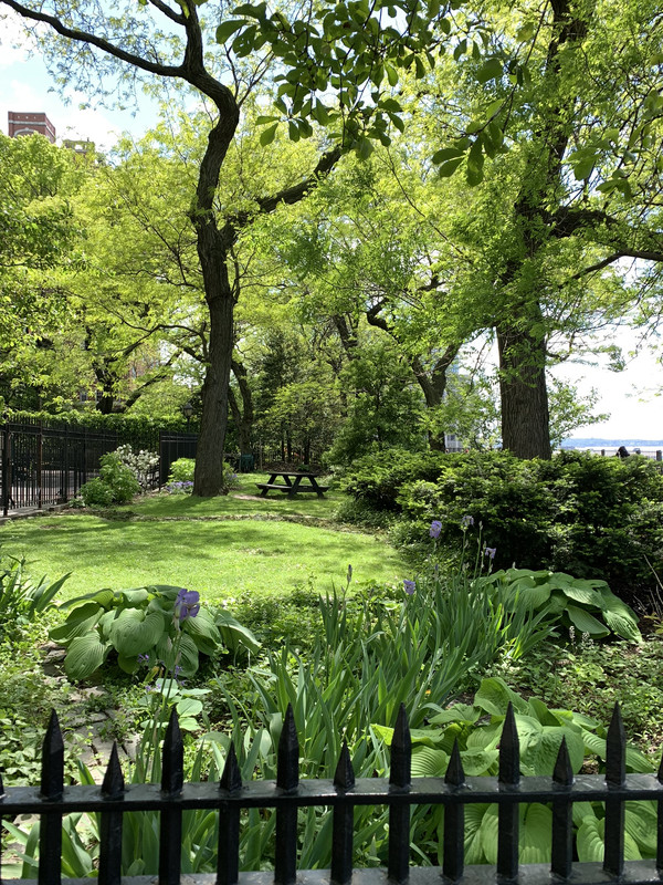 82E5FFE7-D083-40F4-805E-0AE8745B7F2F