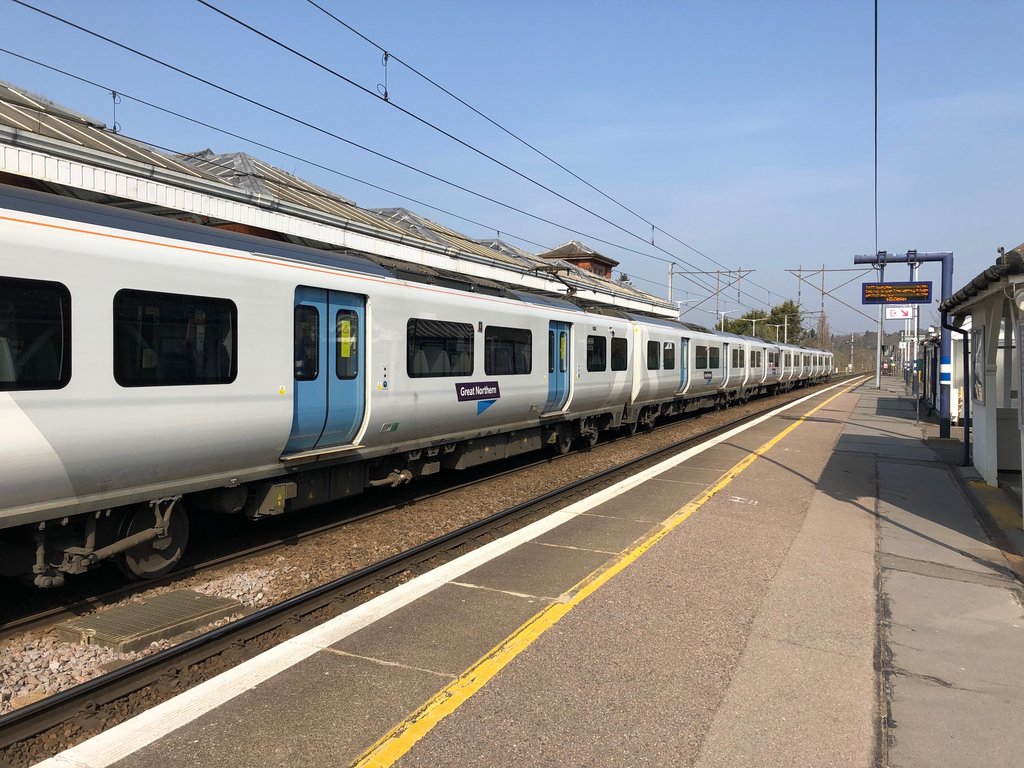 train-large.jpg