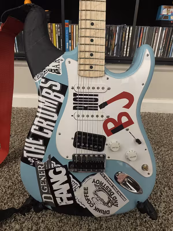 Blue-Fender14.avif