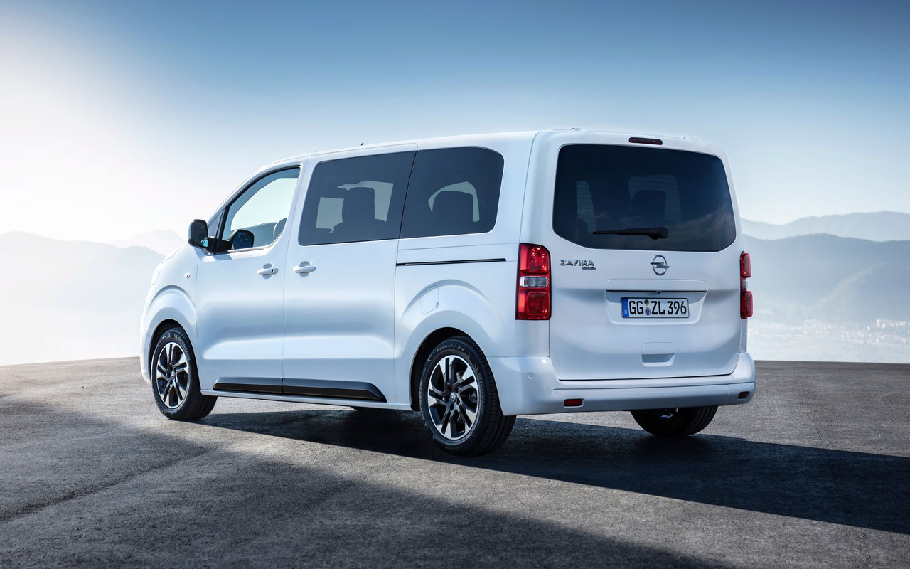 2019 Opel Zafira Life (2)