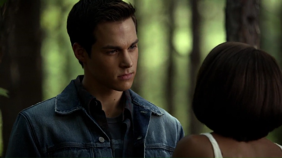 The Vampire Diaries (2014) Season 6 [English] BluRay 480p 720p ESub - Complete Screenshot
