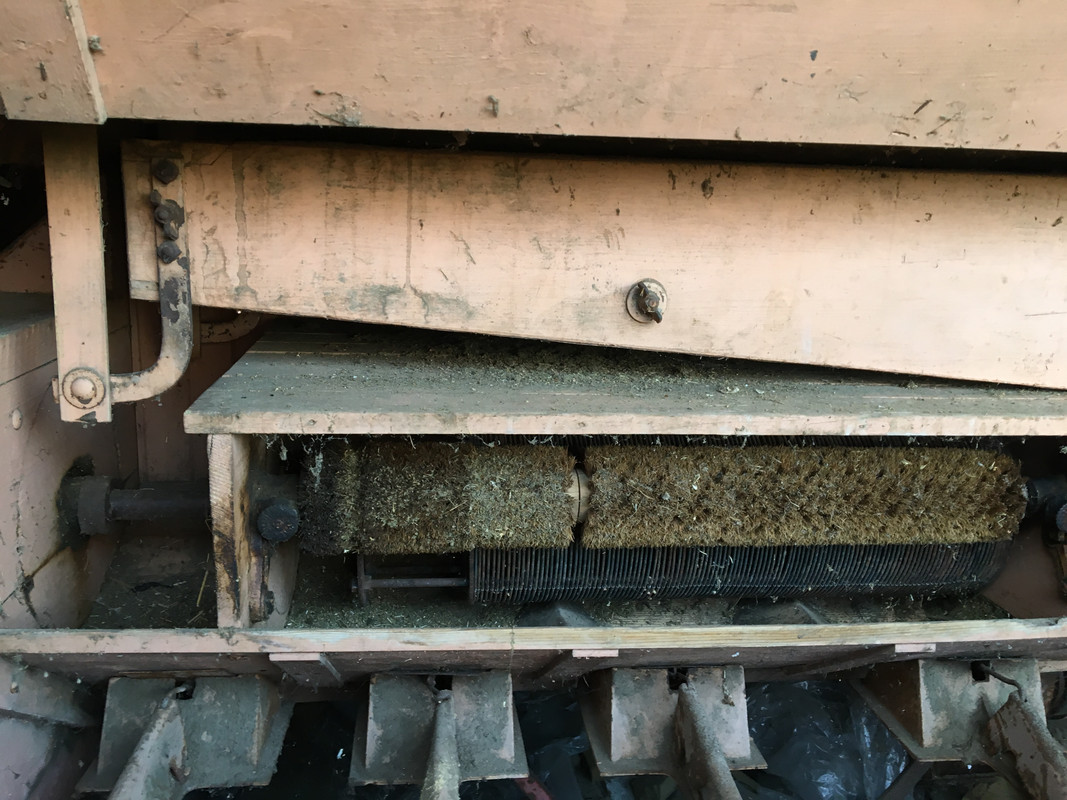 845952AD-DCCB-47BF-B694-C56A281AF34D