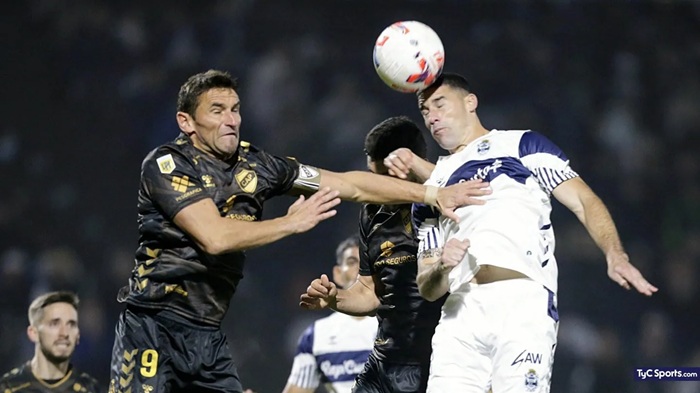 CA Platense vs Gimnasia La Plata, 05h30 ngày 18/11