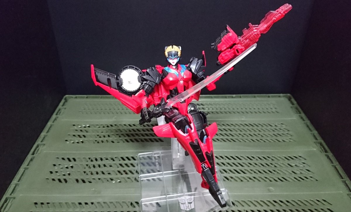 1519401844-tf-legends-03