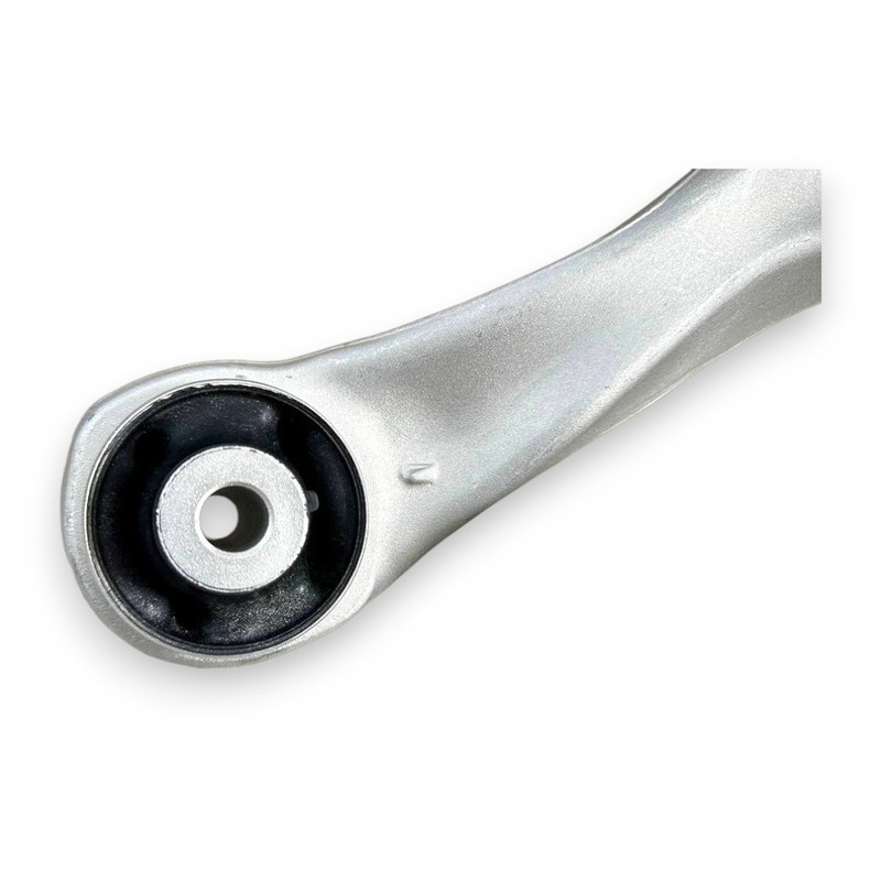 BMW Front Right Lower Control Arm Curve Fits 5 Series F10 F11 F18 6 Series F06 F12 F13, Compatible with OE 31126775972 31126775971 31126794204 31122413312 31126775958