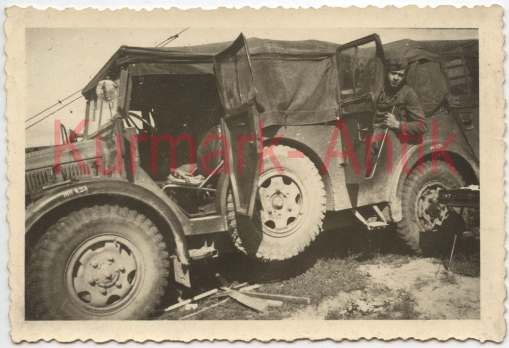 Foto Wehrmacht PKW LKW Kübel Horch Einheits Wagen Front combat M