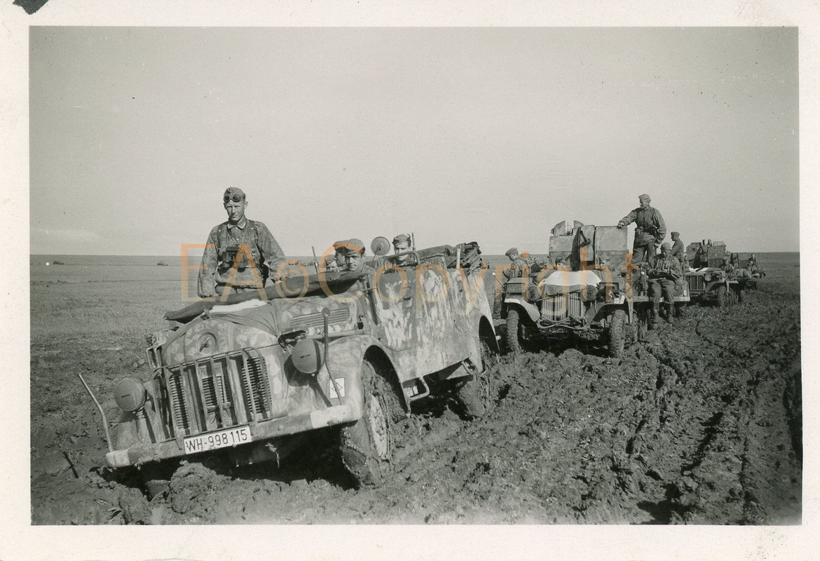 LKW Truck Camion Kübelwagen Steyr Russland Tarn Camo Foto1