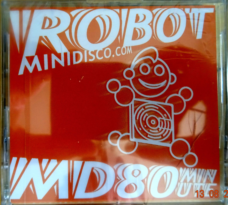 [Bild: Minidisc-Robot.jpg]