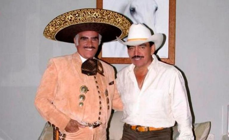 Hallan grabaciones inéditas de Vicente Fernández y Joan Sebastian