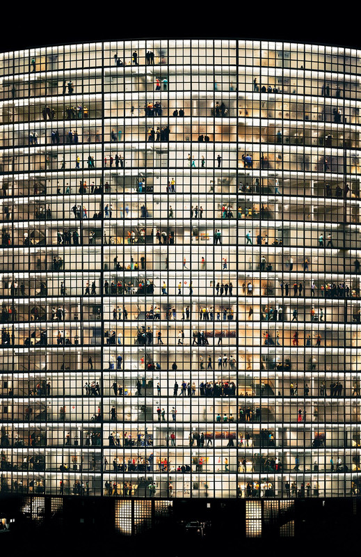 https://i.postimg.cc/sDnkZyJC/Andreas-Gursky.jpg