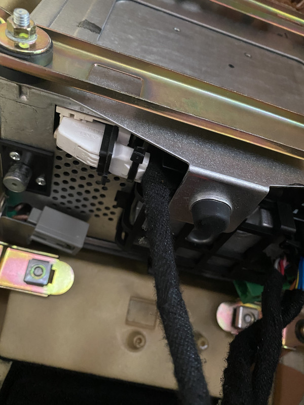 6761D2F3-98A8-418F-B367-3F0D06319EB5