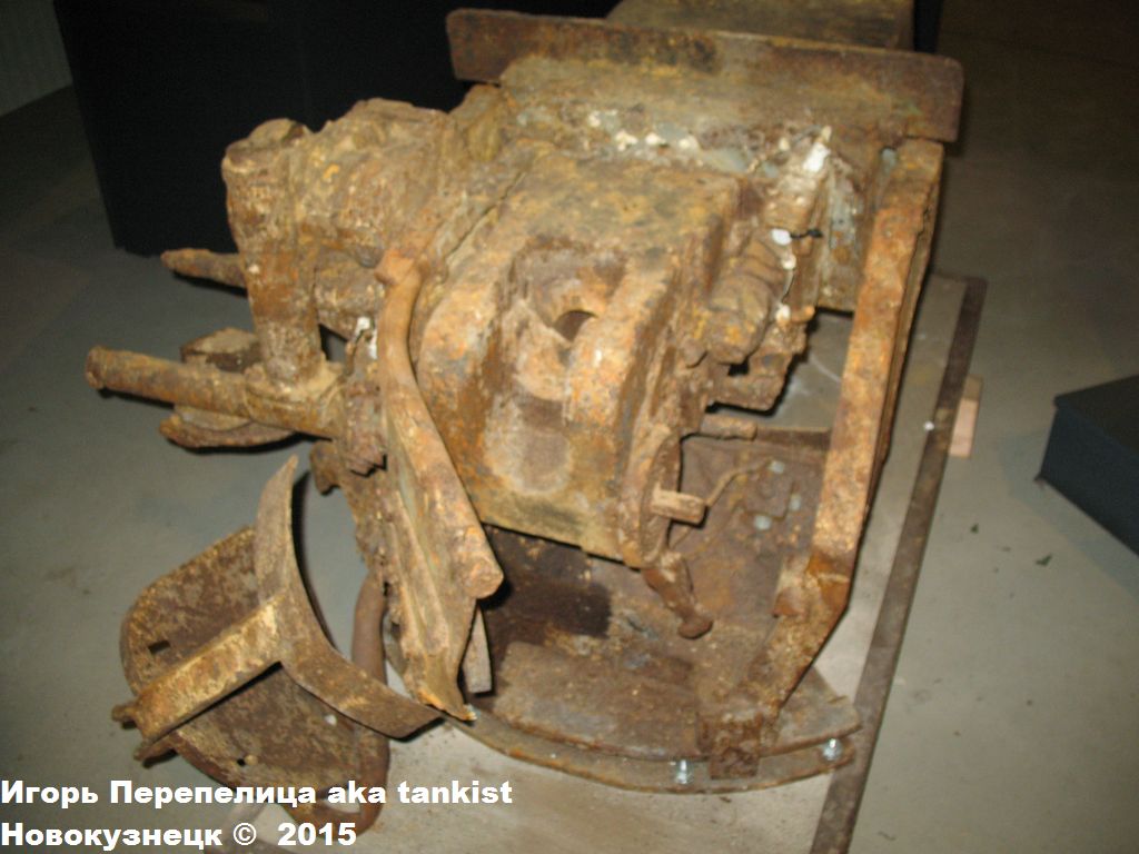 Kanone 37_Overloon_006