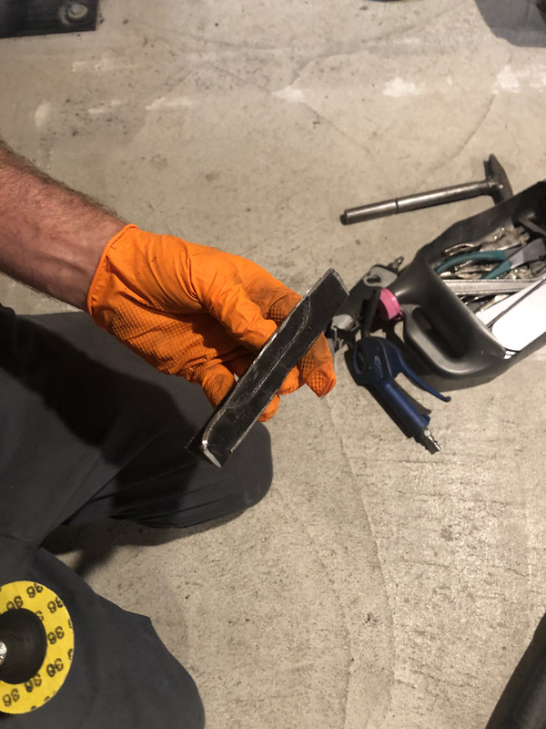 5AB143AF-EB62-4F89-AFB7-6A21A9EED695