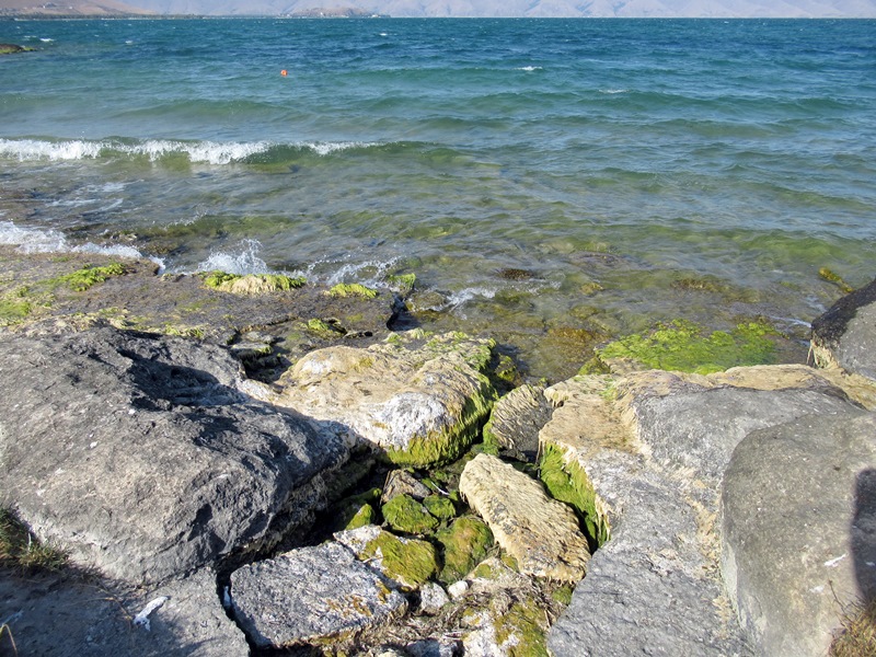 Армения - страна храмов, гор, камней и...