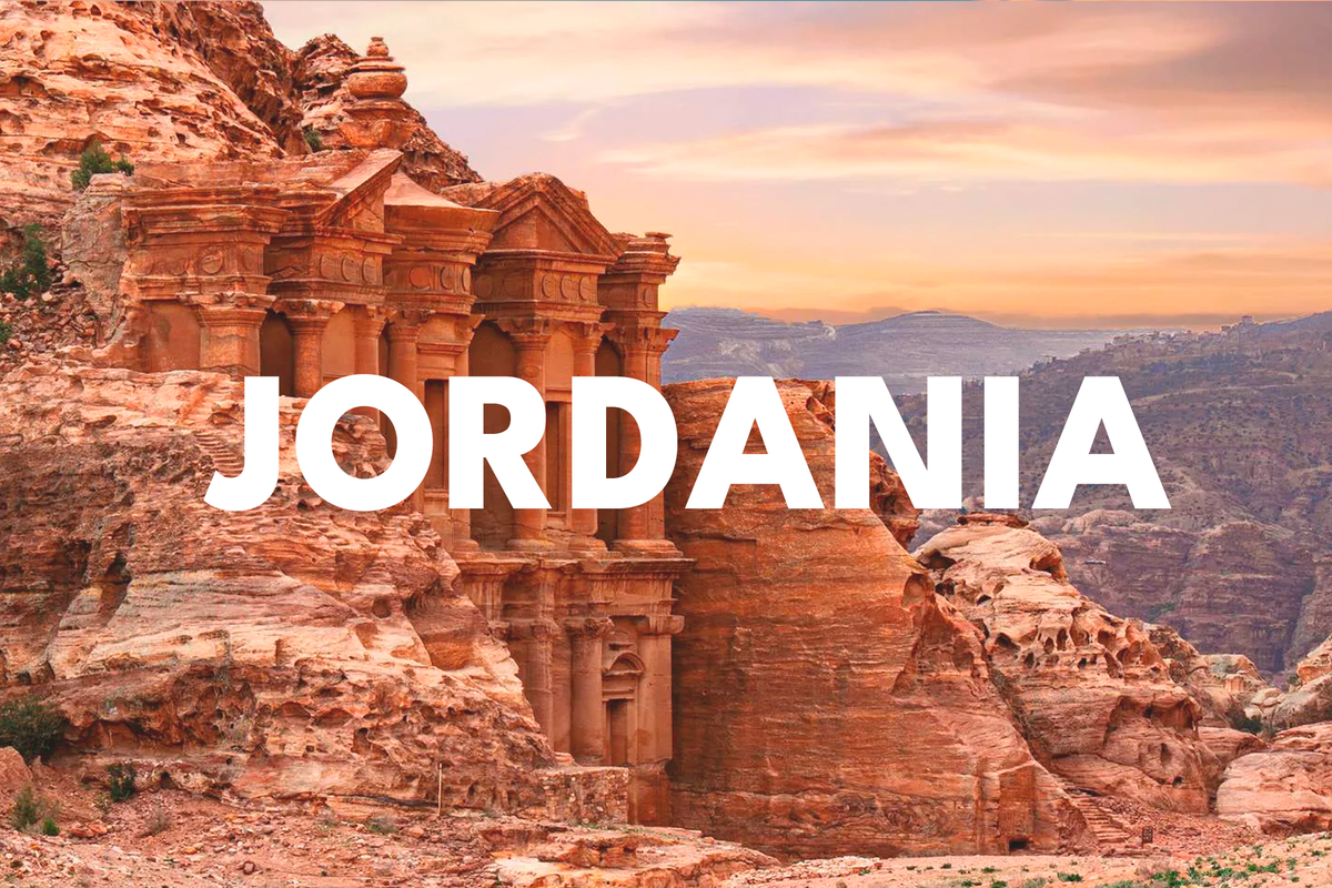 image of mountain for decorative purposes only